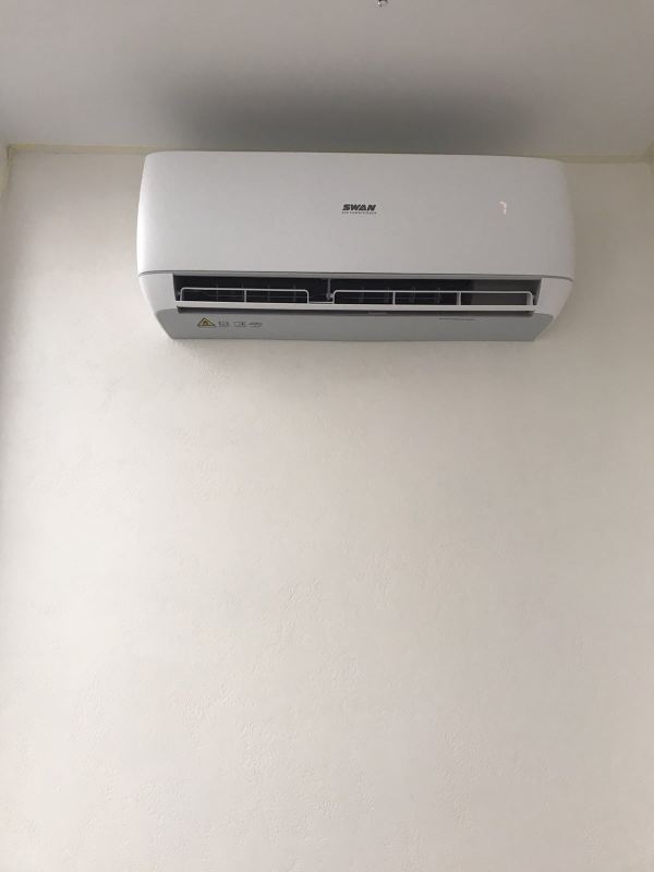 Кондиціонер Swan